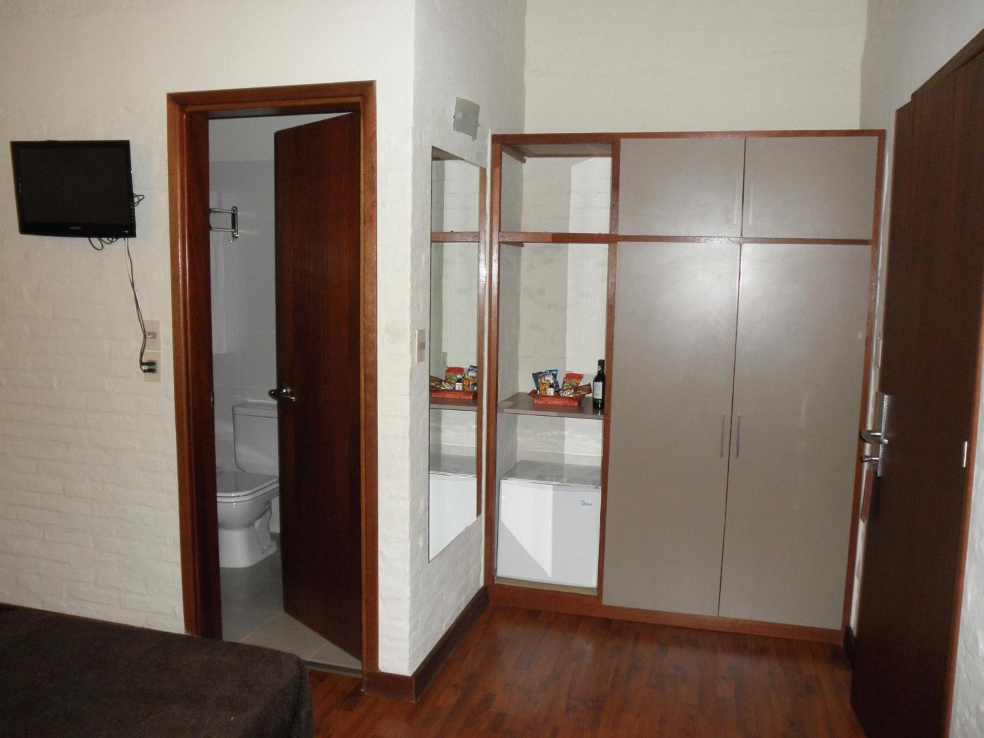 Hotel Juana De Ibarbourou Melo Esterno foto